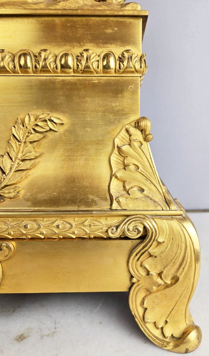 Pendule  en bronze doré , d'époque Napoléon III,  1850-1880-photo-2