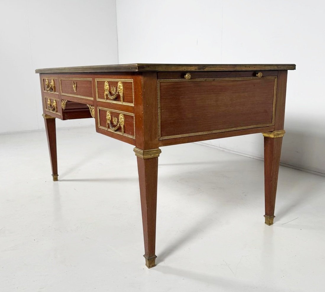 Bureau plat de style Louis XVI en acajou et bronzes dorés,  début 19th-photo-4