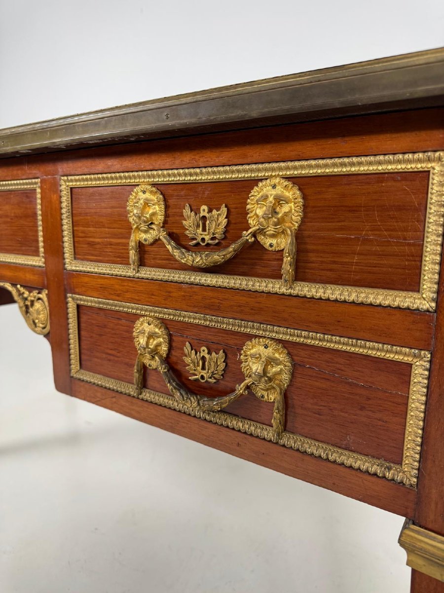 Bureau plat de style Louis XVI en acajou et bronzes dorés,  début 19th-photo-5