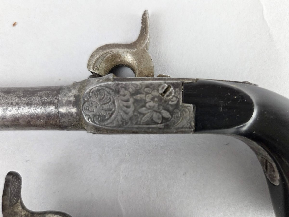 18th Century Leather Book Forming A Pistol Case, Circa 1840-photo-4