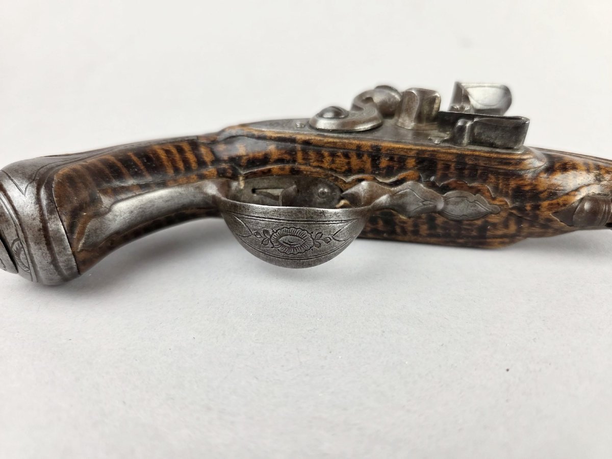 Small French Flint, Circa 1750-photo-3