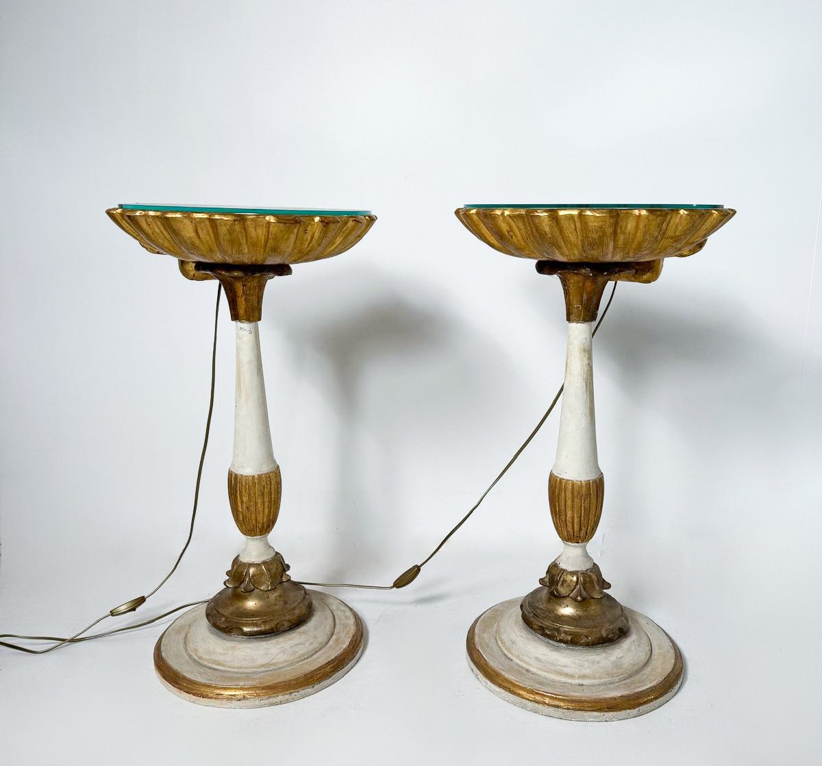 Pair Of Shell-shaped Bedside Tables, Wood And Glass, 1900s.-photo-4