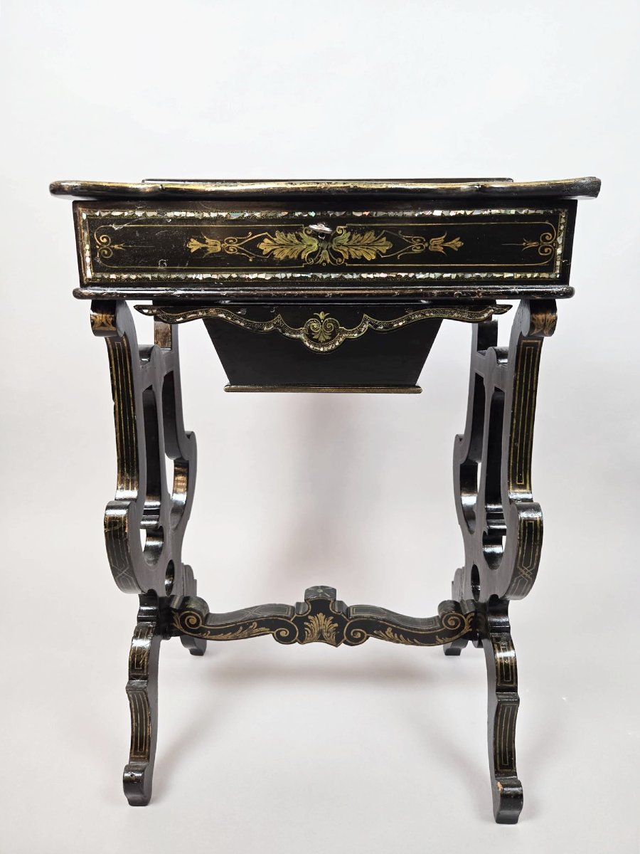 Napoleon III Papier-mâché Workwoman, Floral Decoration And Mother-of-pearl-photo-1