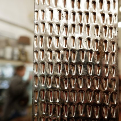 Miroir en métal perforé, Italie, vers 1970-photo-4