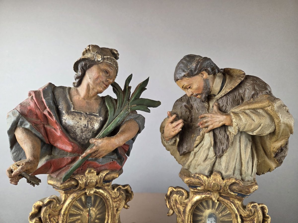 Two Finely Carved Polychrome Wooden Reliquaries, 18th Century-photo-3