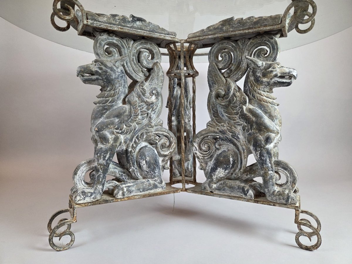 Table, piètement en zingue et fer forgé, tablette en verre-photo-3