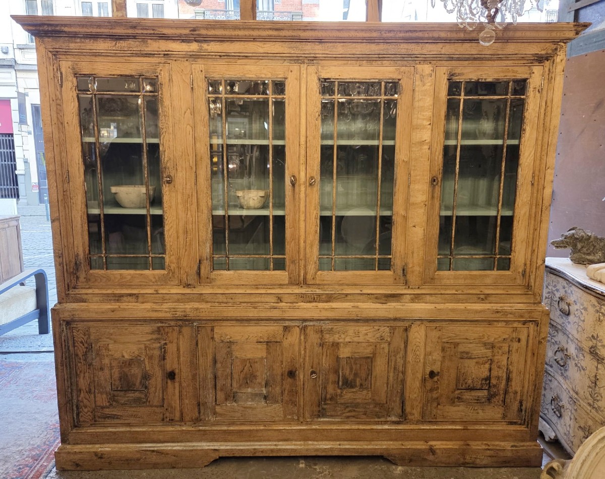 Bibliothèque double corps en bois patiné, fin 19th début 20th