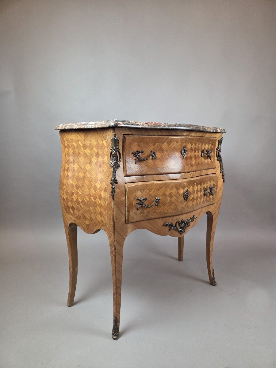 Petite commode de style Louis XV en bois marqueté, début 20th-photo-1