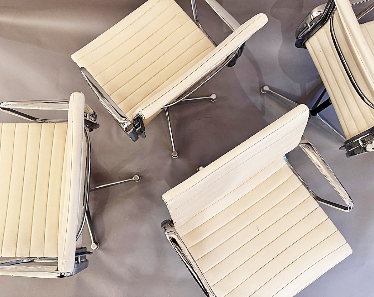 Suite de 4 chaises de Charles &  Ray Eames pour Herman Miller, 1960's-photo-3