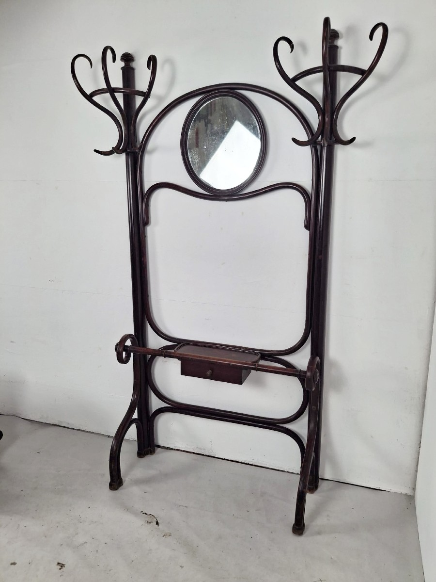 Thonet Coat Rack, Circa 1920