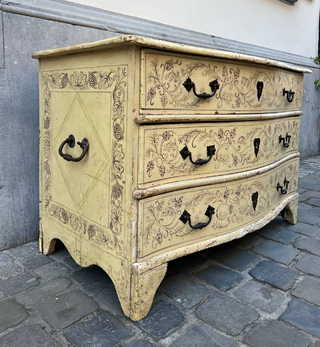 Commode en arbalète de style Louis XV, début XXe siècle, Sud de la France-photo-4