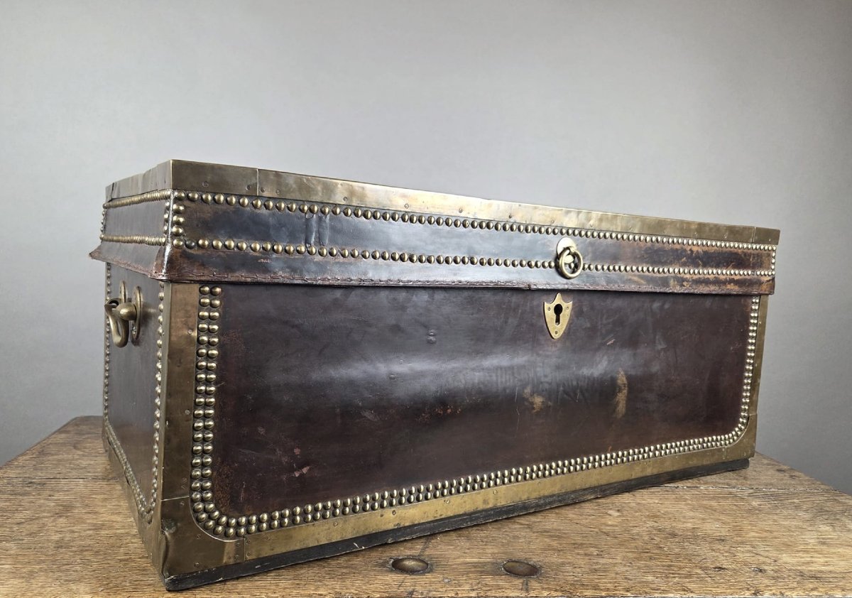 Leather-lined And Studded Trunk, 19th Century-photo-4