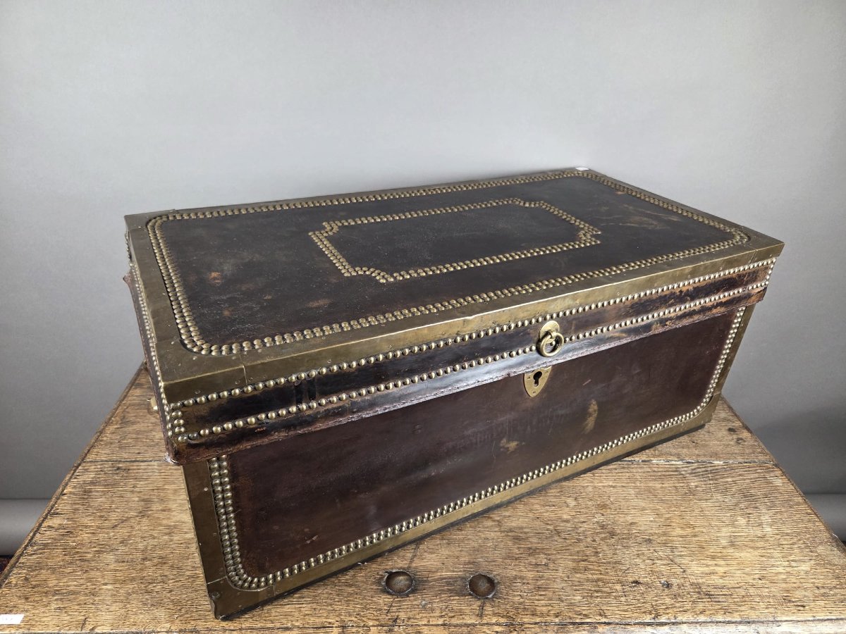 Leather-lined And Studded Trunk, 19th Century-photo-5