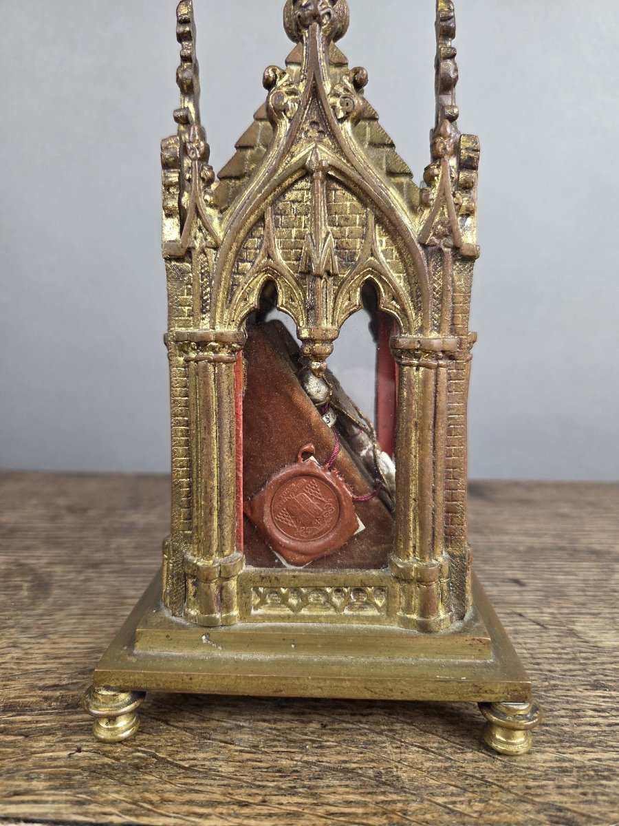 Important reliquaire-chapelle néogothique en bronze doré, XIXᵉ siècle-photo-4