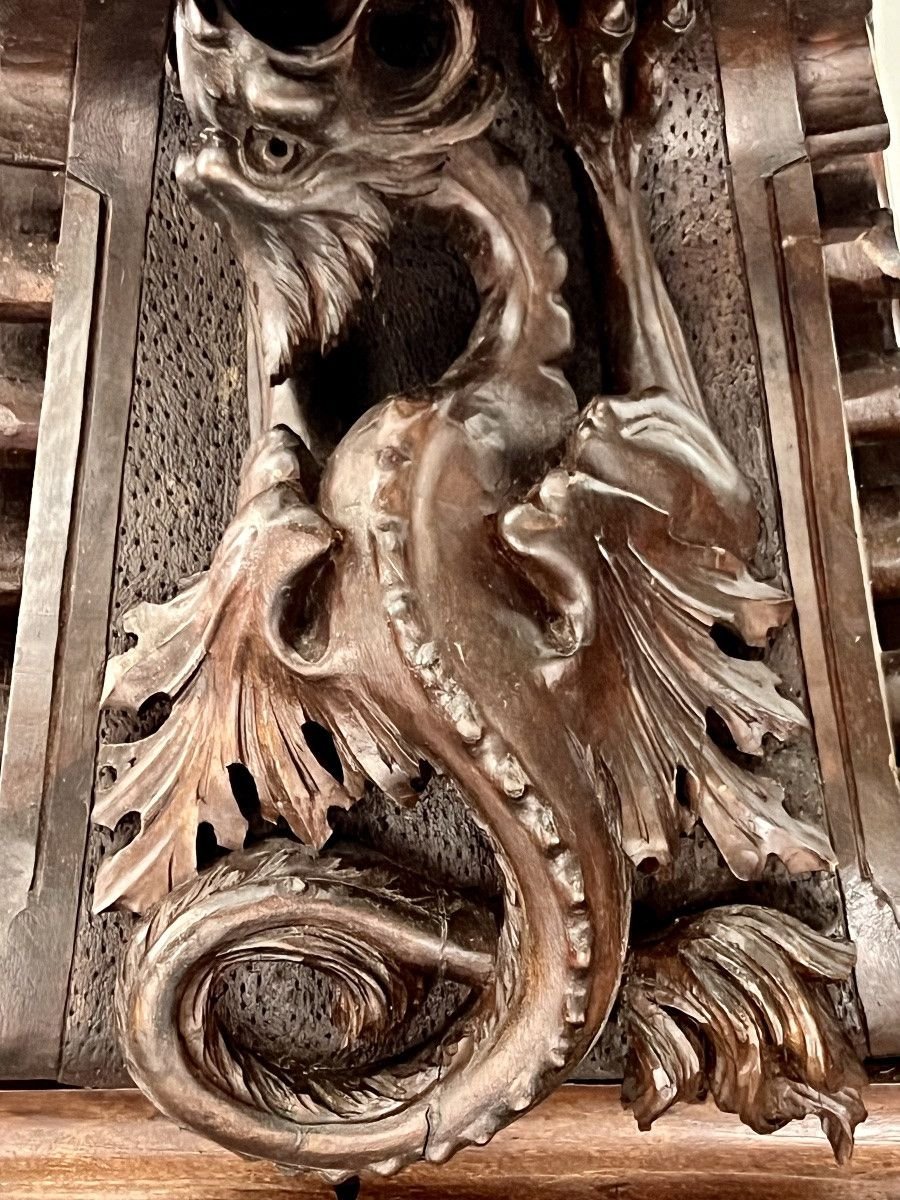 Architectural Ornament In Carved Wood-photo-2
