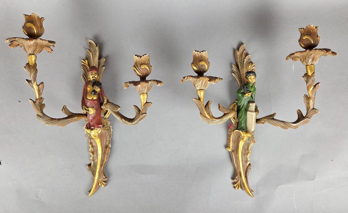 Paire d'appliques en bronze polychromé dans le goût de Maison Janssen 
