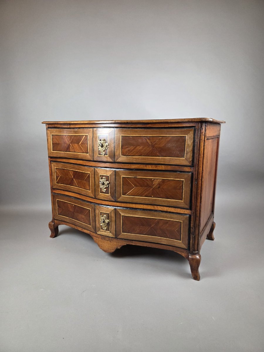 Louis XV Style Mahogany And Rosewood Chest Of Drawers, 19th Century