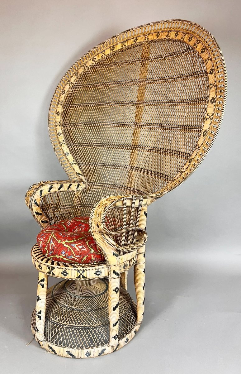 Fauteuil paon Emmanuelle avec ottoman, circa 1970-photo-3