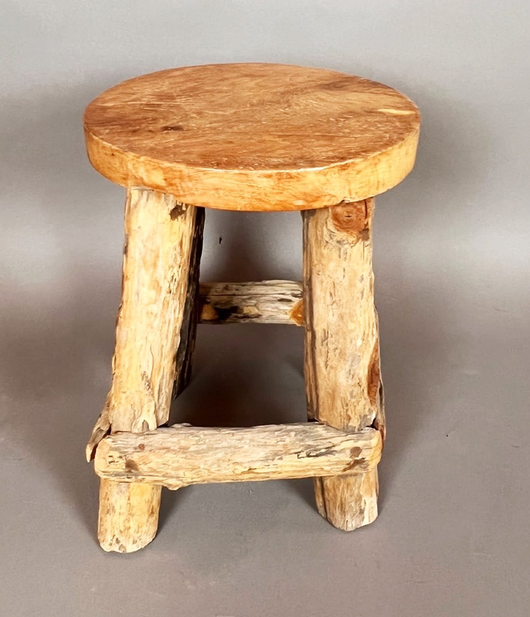 Suite de quatre tabourets brutalistes en bois-photo-4