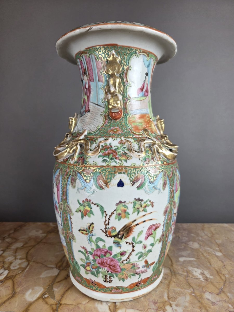 Pair Of Chinese Polychrome Porcelain Vases, 19th Century-photo-1