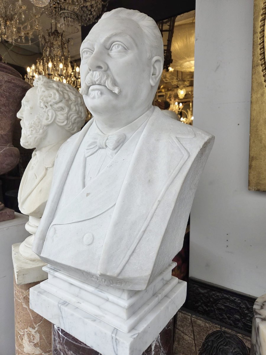 White Marble Bust Of A Man, 19th-photo-4