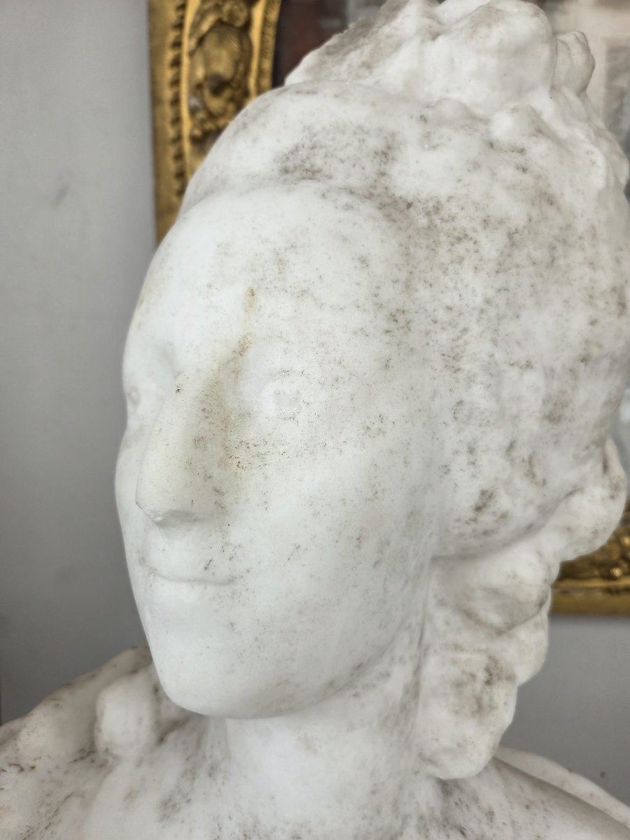 White Marble Bust Of Marie Antoinette, 19th-photo-2
