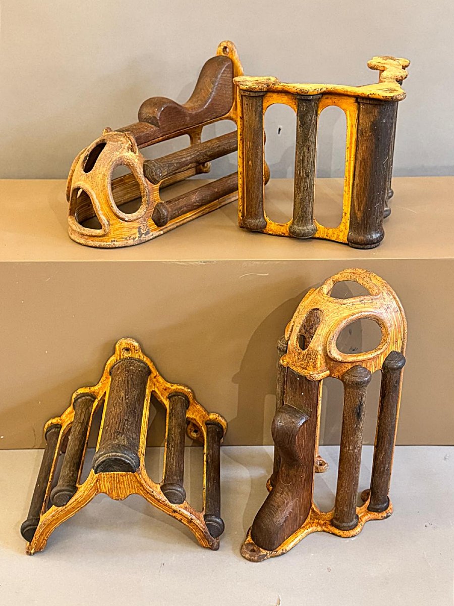 Paire de porte-brides et supports de harnais équestre, XIXe siècle