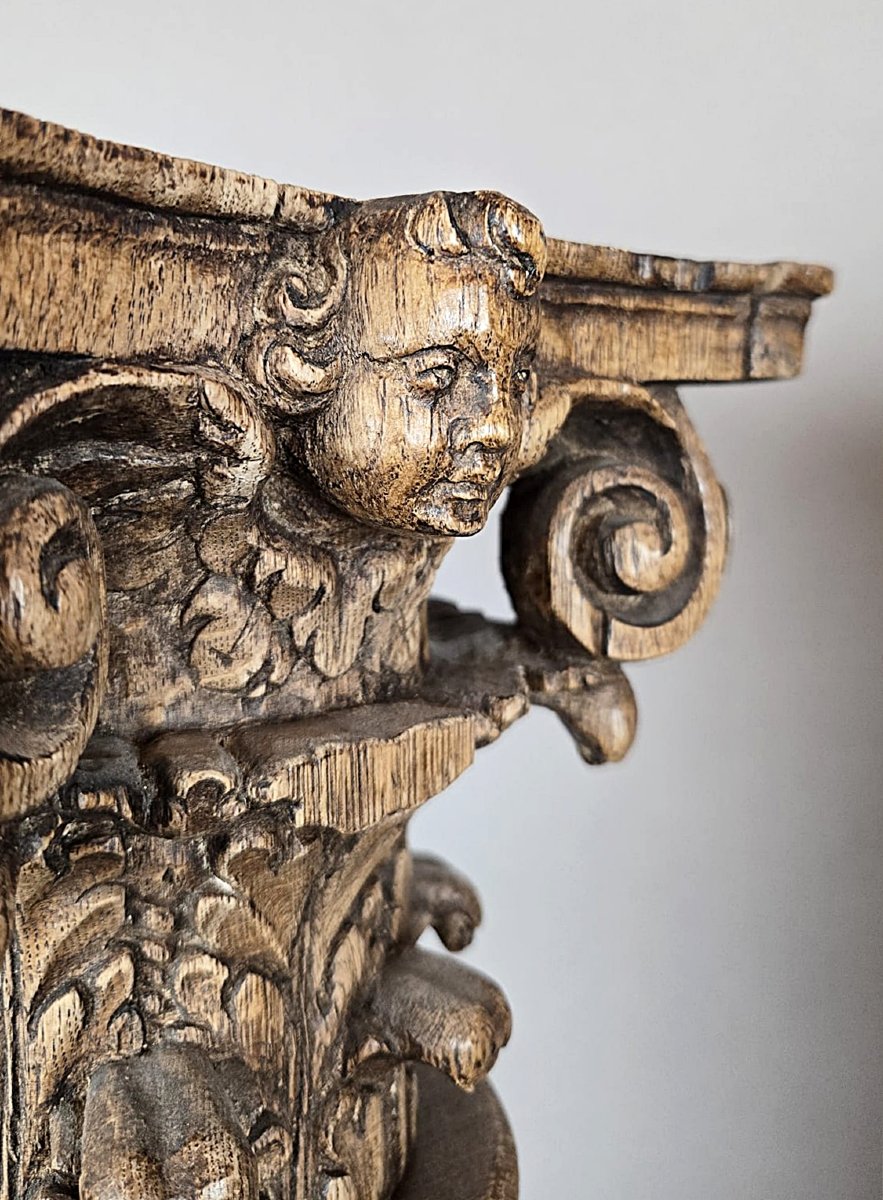 Paire de colonnes torsadées en chêne sculpté, début du XVIIIe siècle-photo-1