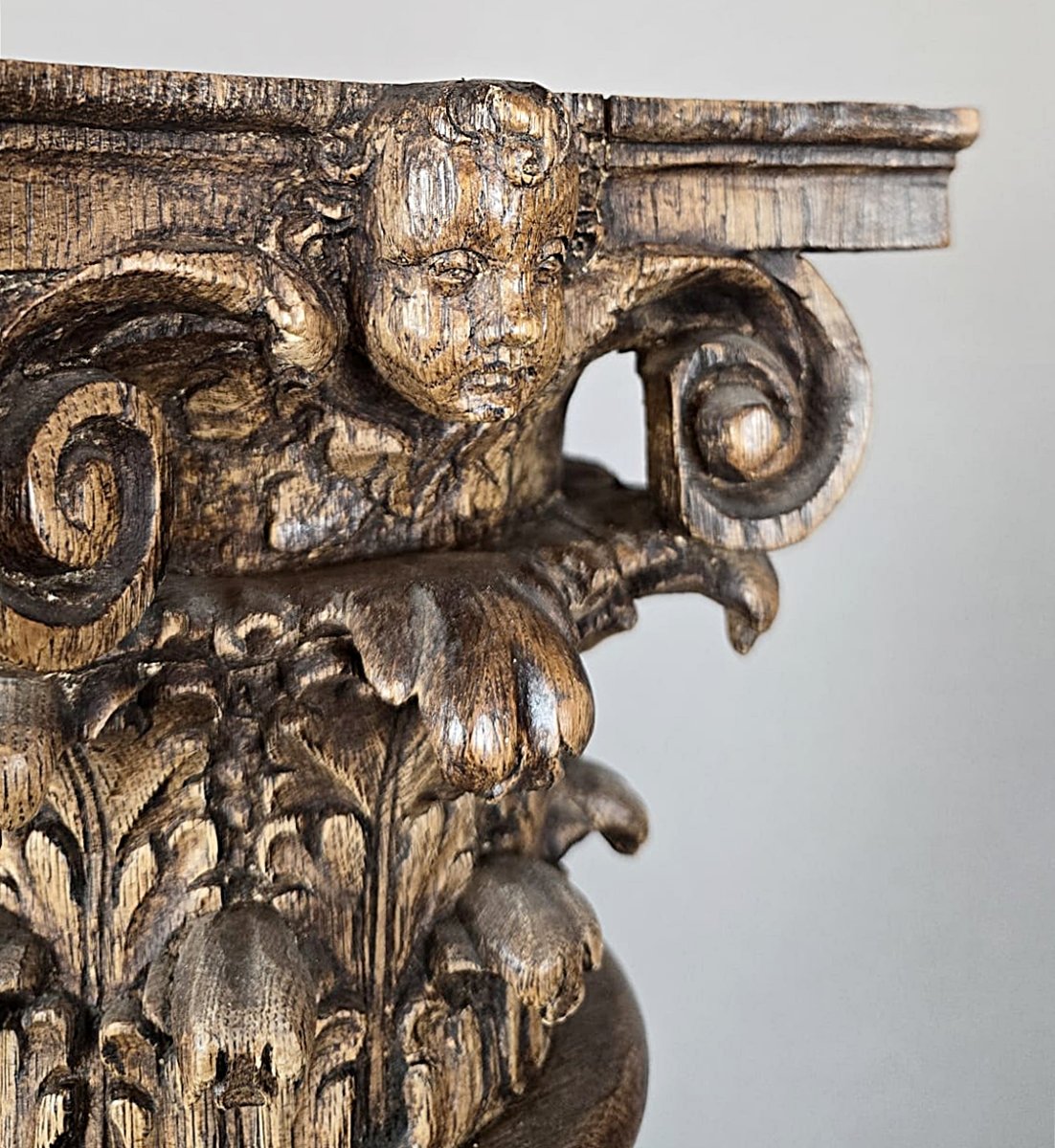 Paire de colonnes torsadées en chêne sculpté, début du XVIIIe siècle-photo-5
