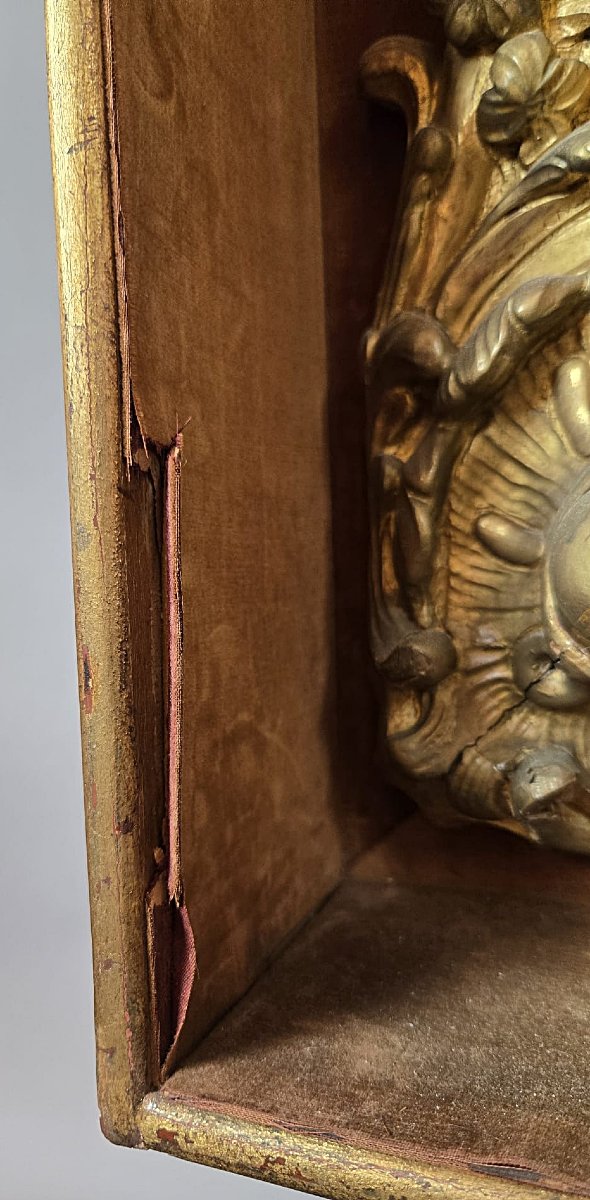 Huile sur panneau représentant une « Vierge à l’Enfant » sous niche, fin du XVIIe siècle-photo-6