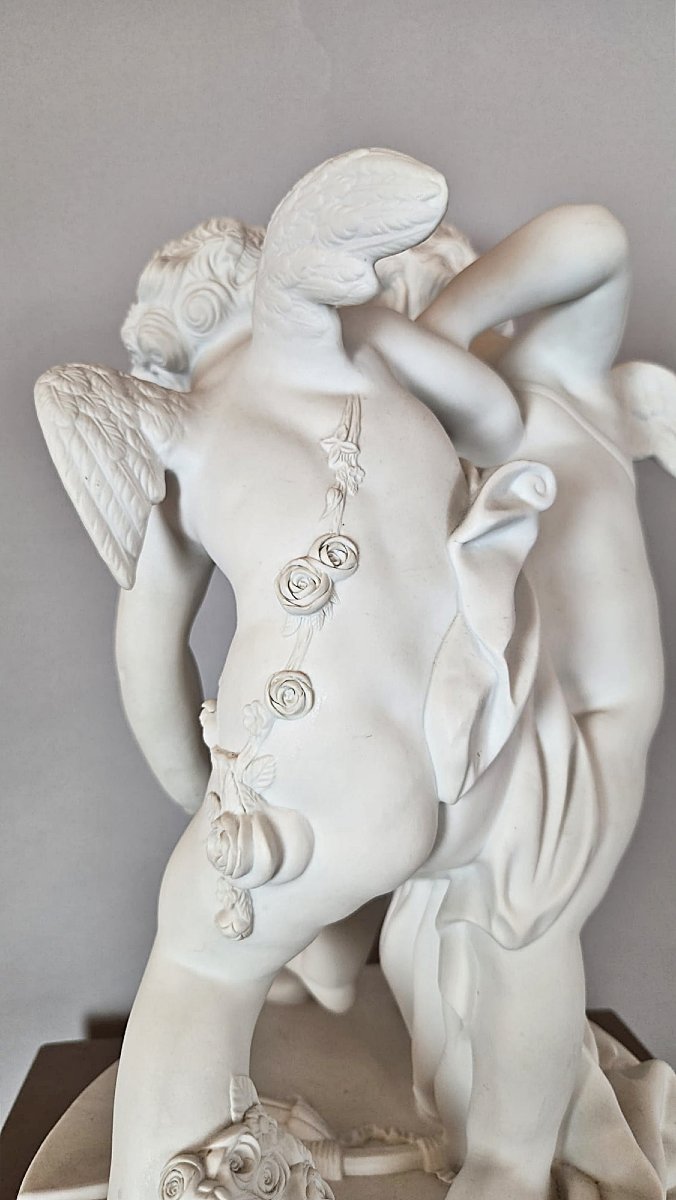 Biscuit « Deux amours se disputant un cœur », d’après Pigalle, manufacture Samson, vers 1900.