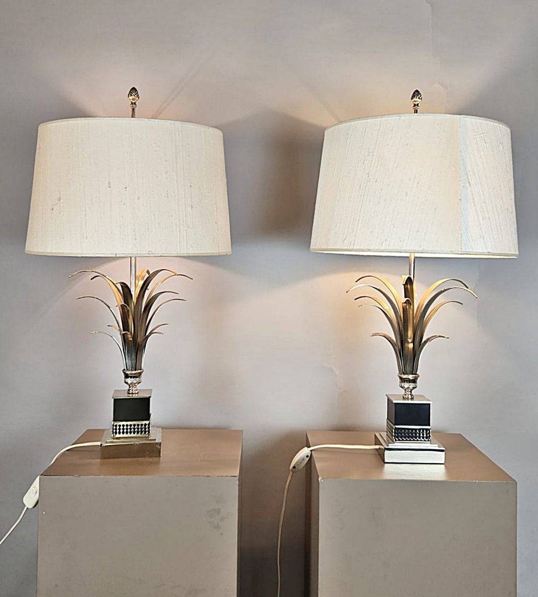 Pair Of "pineapple" Lamps, Hollywood Regency Style, In The Style Of Boulanger.