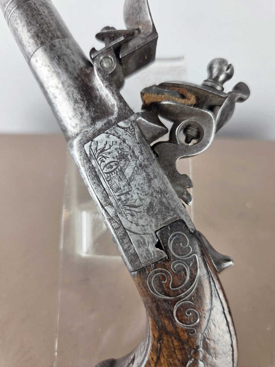 Dueling Set Including 2 Flintlock Pistols And Accessories, 19th-photo-1