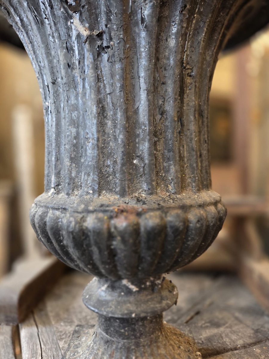 Pair Of Cast-iron Medici Vases-photo-2
