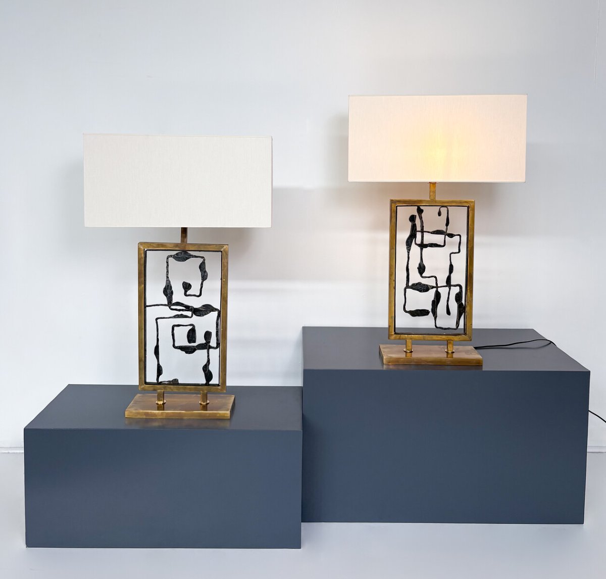 Pair Of Large Contemporary Table Lamps, Brass, Italy-photo-1