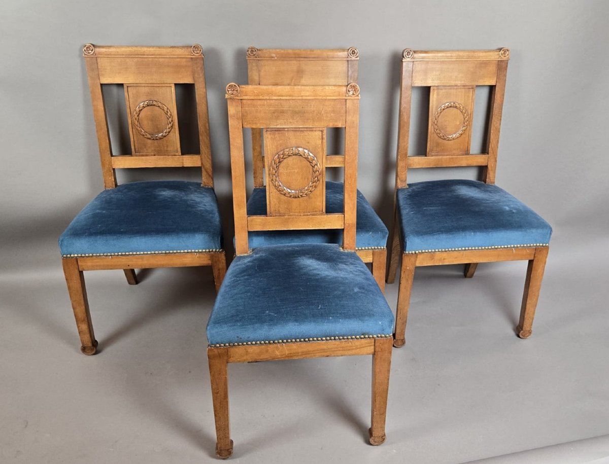 Suite de 4 chaises de style Directoire en merisier, fin 19th