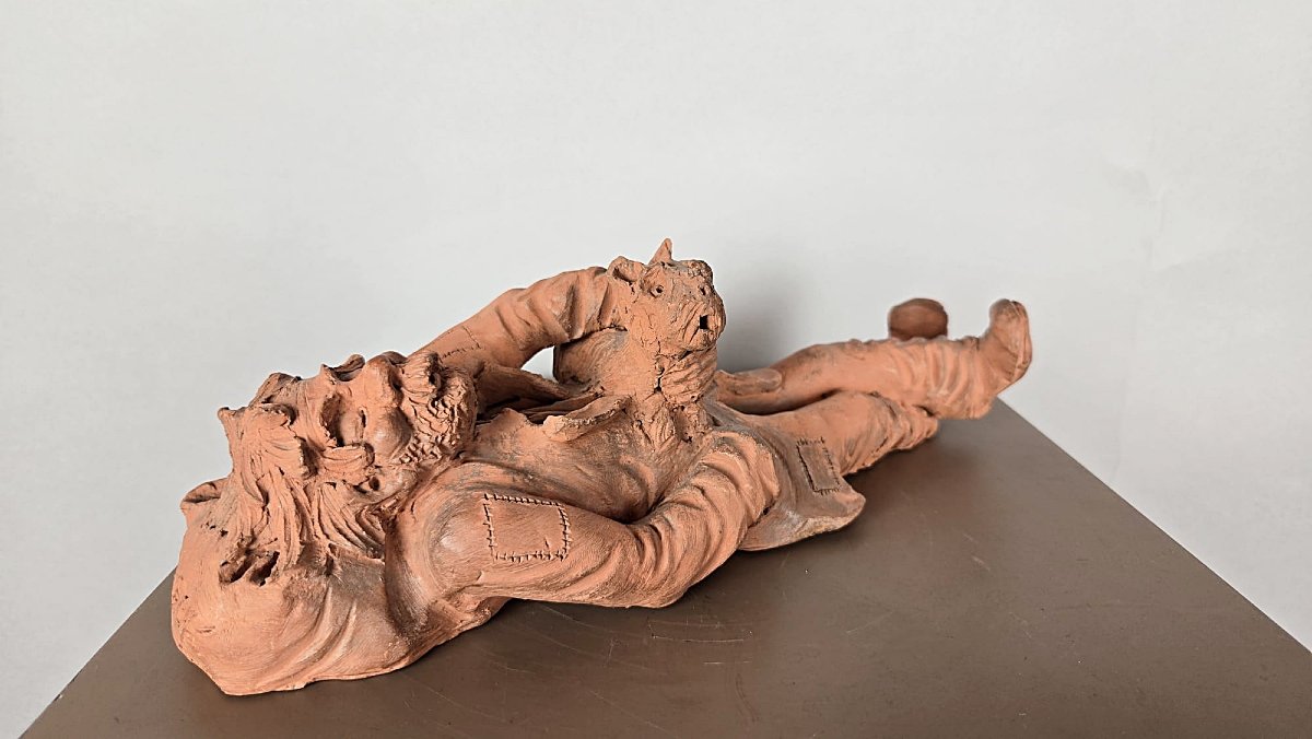 Terracotta Sculpture, “the Beggar And His Dog,” By Louis Falk, 20th Century-photo-2