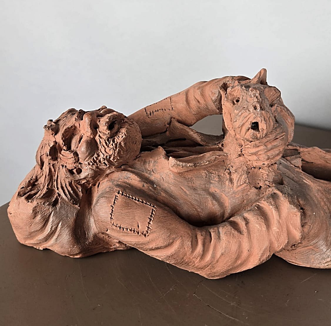 Terracotta Sculpture, “the Beggar And His Dog,” By Louis Falk, 20th Century-photo-4