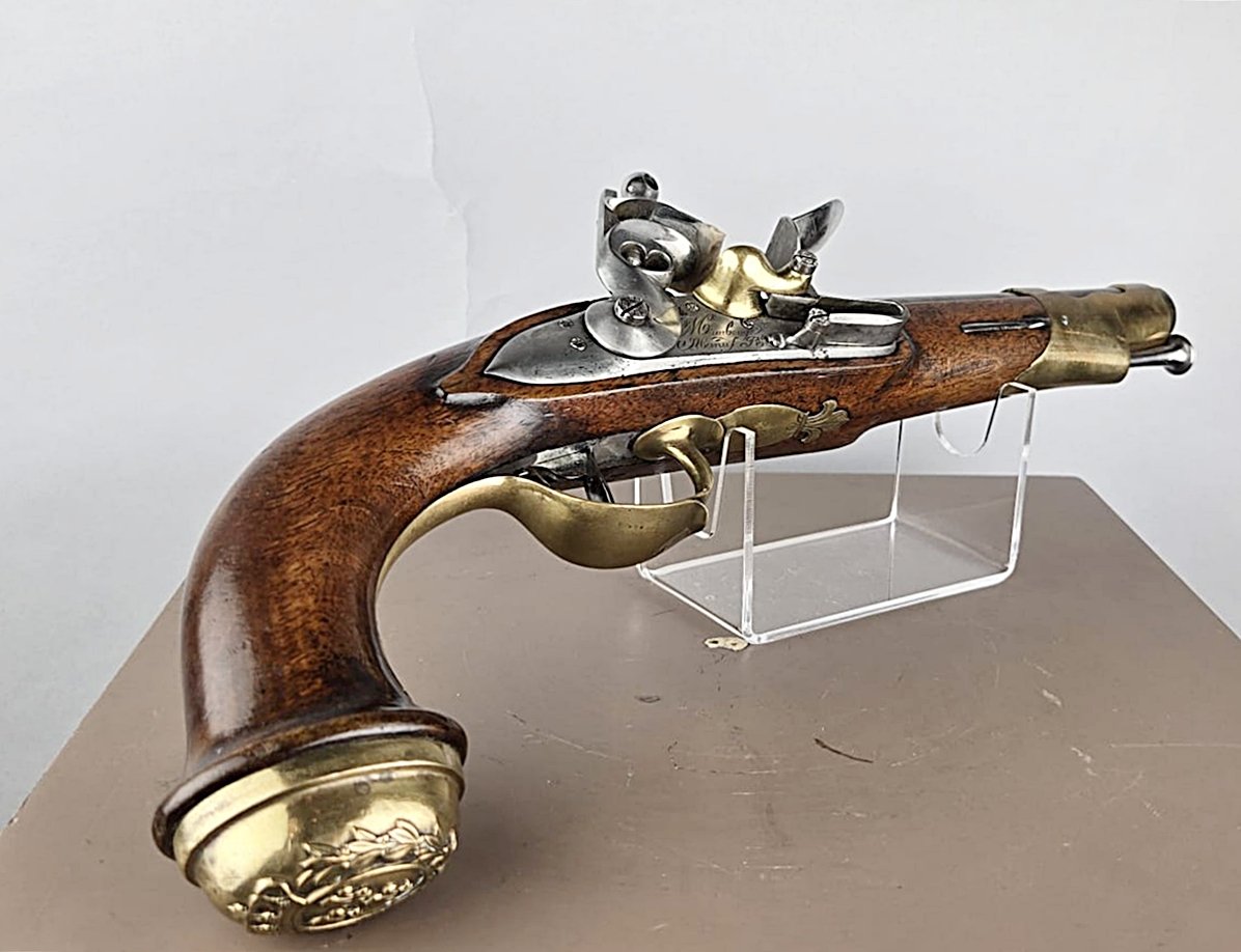 Pistolet des gardes du corps du Roy-1er modèle-1ere restaurations de Louis XVIII en 1814-photo-2