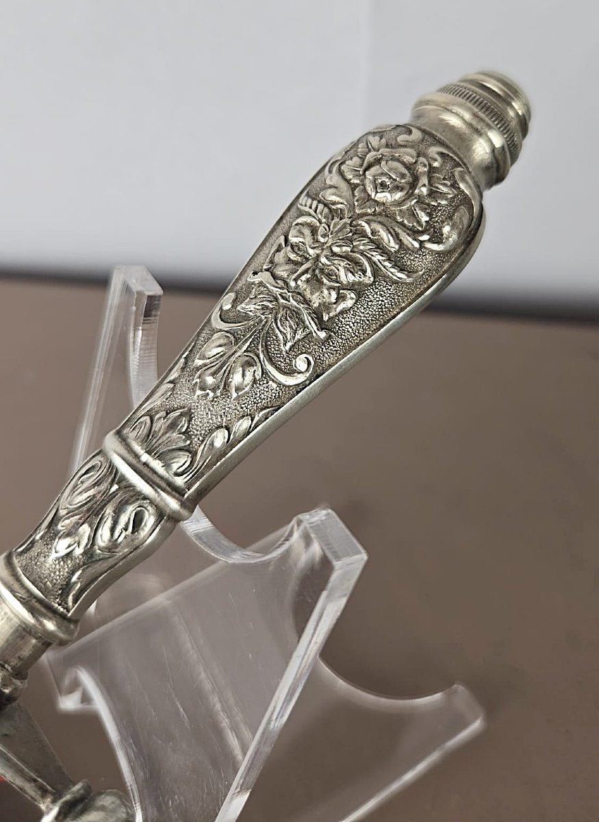 Dague romantique en métal argenté, décor d'une tête de satyre, circa 1850-photo-7