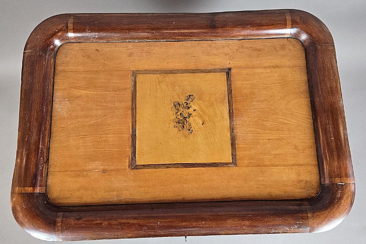 Table à thé victorienne, milieu du XIXe siècle, acajou, noyer et autres bois fruitiers.-photo-5