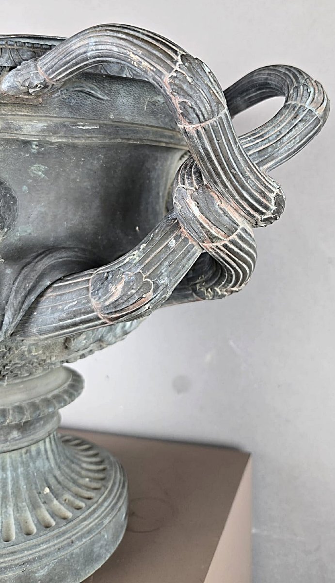 Vase Warwick en bronze, XIXe siècle.-photo-3