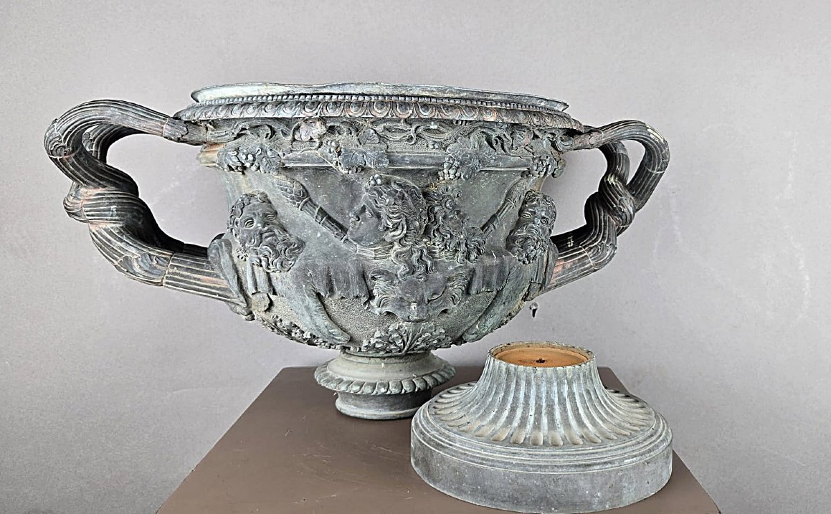 Vase Warwick en bronze, XIXe siècle.-photo-8