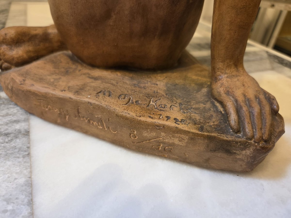 A. Maurice Dekorte, "nue assise" Terre de pipe daté 1924 et numéroté 8/30-photo-4