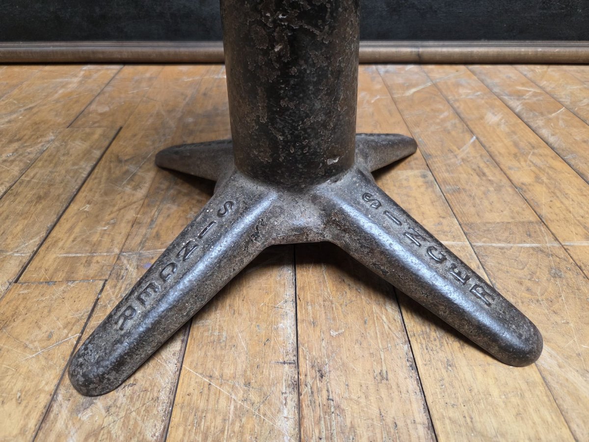 Singer Cast-iron Stool With Its Original Height-adjustable Seat-photo-3