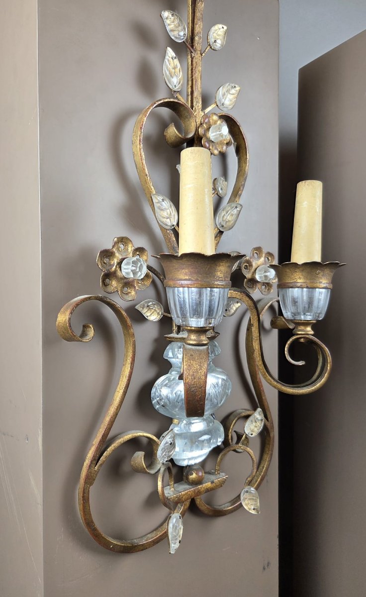 Paire d'appliques Bagués en fer forgé doré et verre, vers 1950 -photo-6