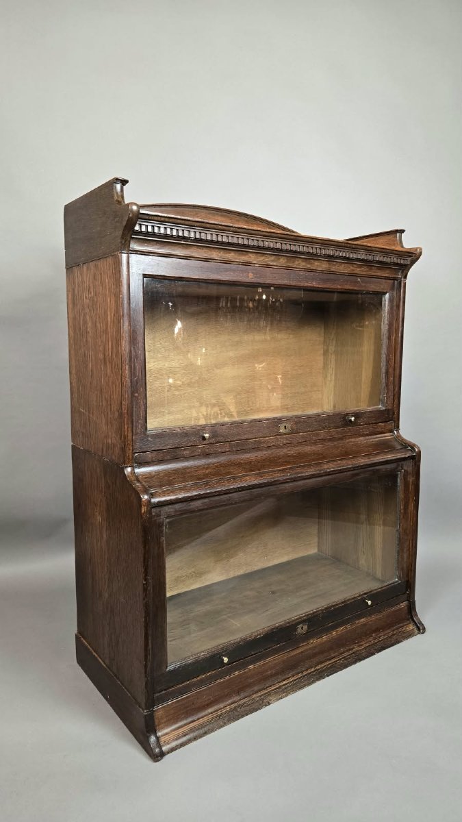 Vitrine bibliothèque en chêne, Angleterre vers 1930