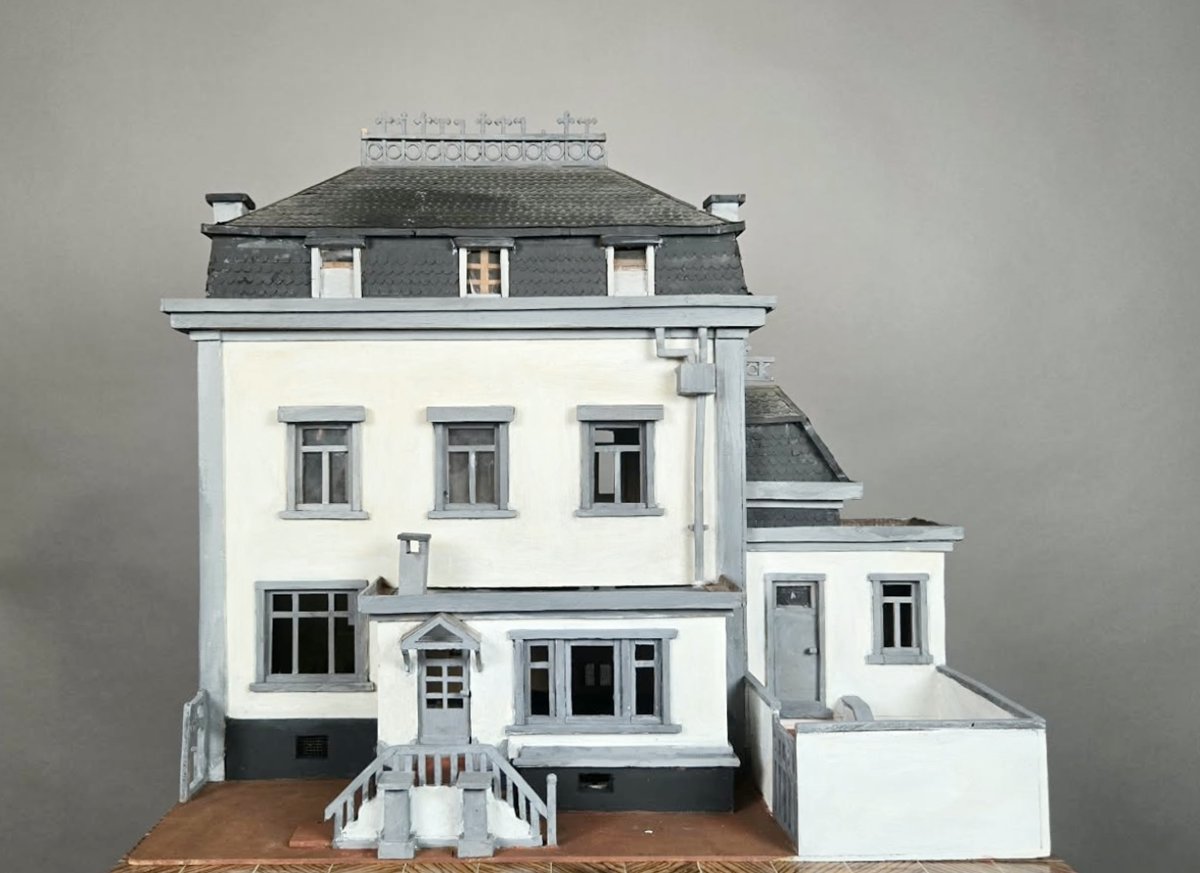 Maquette de maison en bois peint, début 20th-photo-6