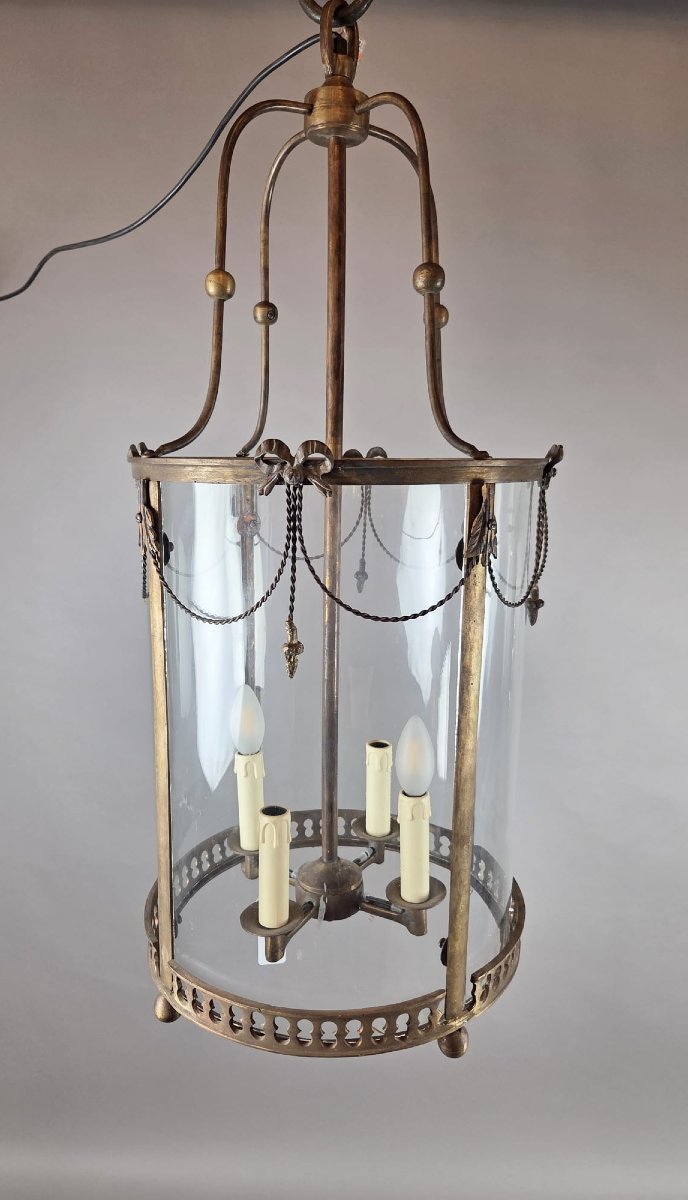 Lanterne de style Louis XVI en bronze et laiton, début 20th