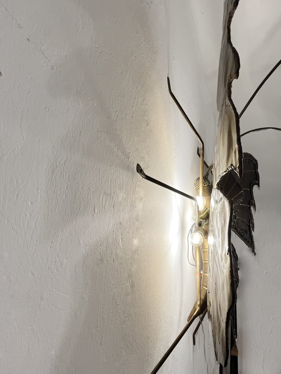 Applique murale « Papillon », en laiton et bronze, attribuée à Henri Fernandez, vers 1970-photo-8
